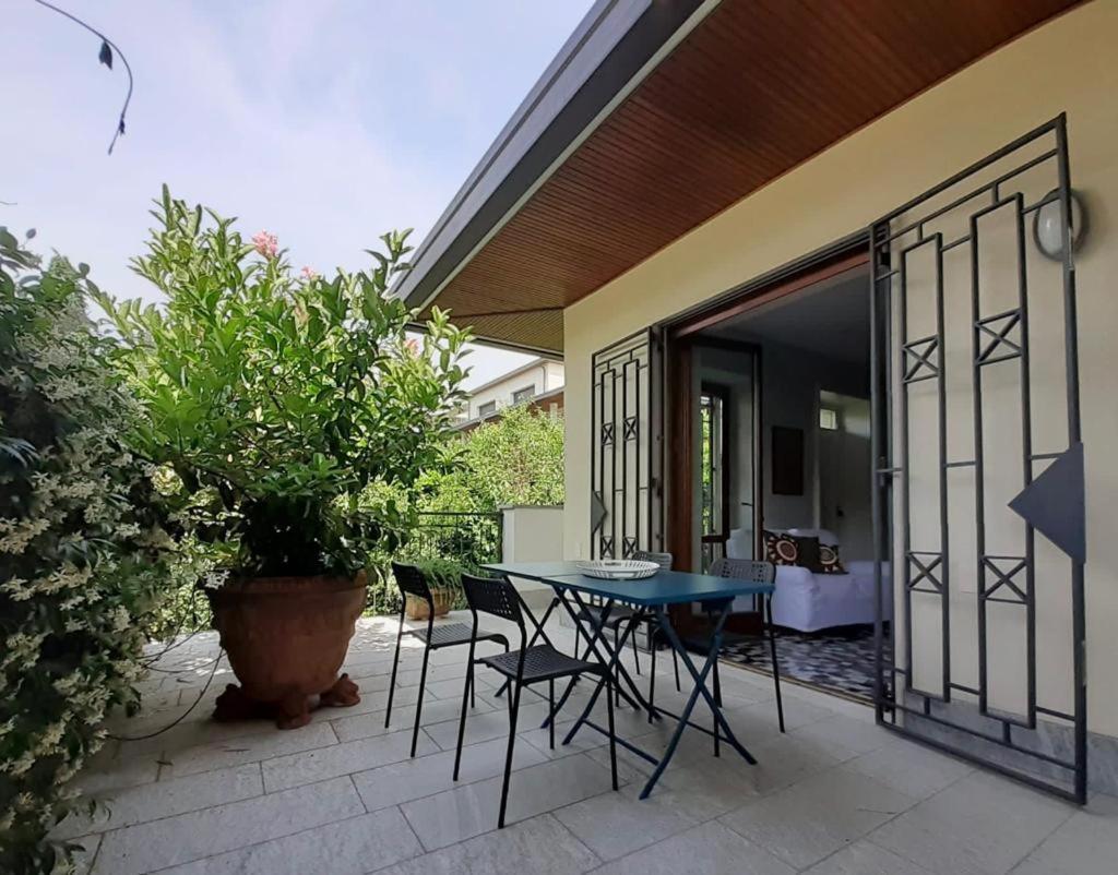 Maison Montello Варезе Екстериор снимка