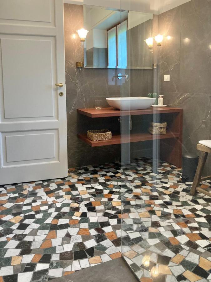 Maison Montello Варезе Екстериор снимка